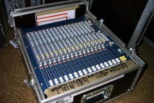 Allen&Heath-Mix-Wizzard-16-2x Mischpult